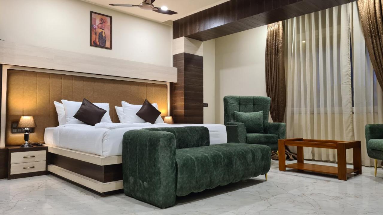 Hotel Eden Karwar Εξωτερικό φωτογραφία