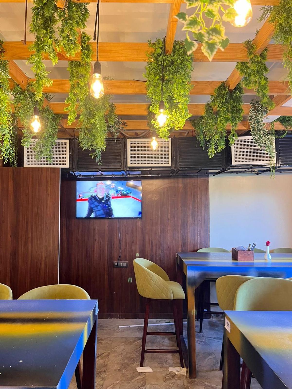 Hotel Eden Karwar Εξωτερικό φωτογραφία